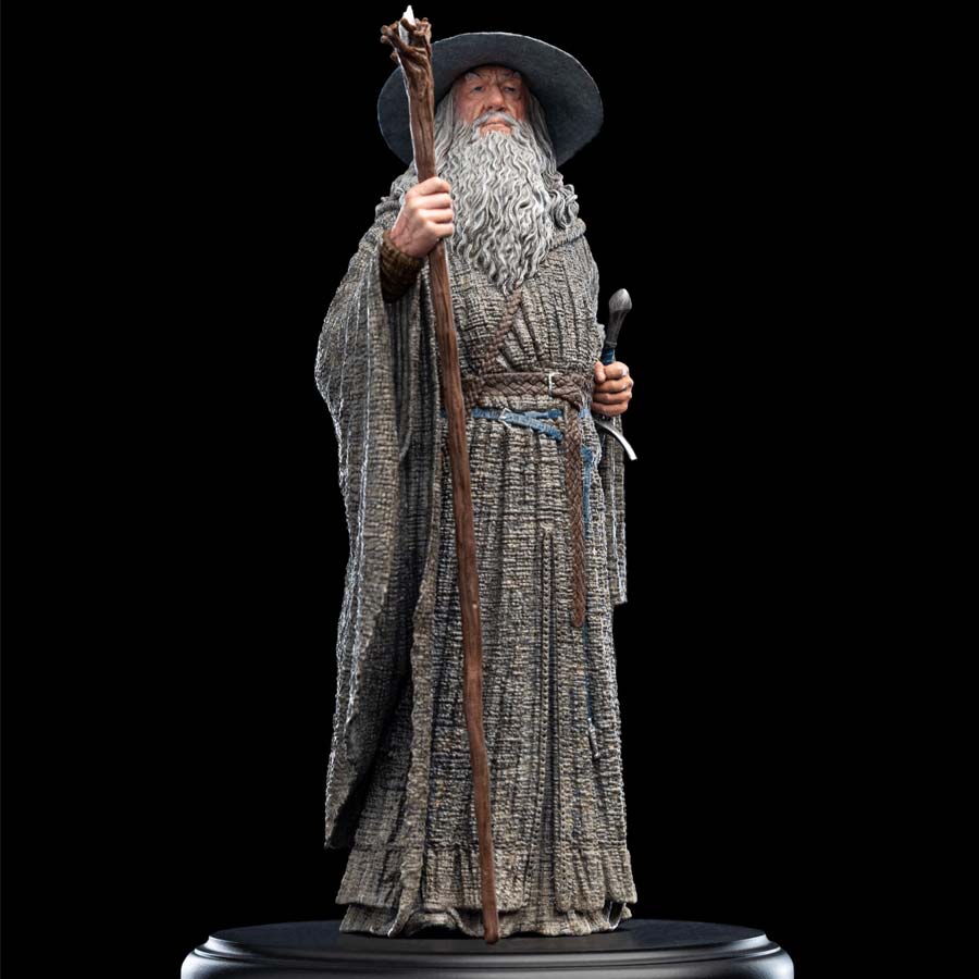 gandalfgreywetastatuepopis1