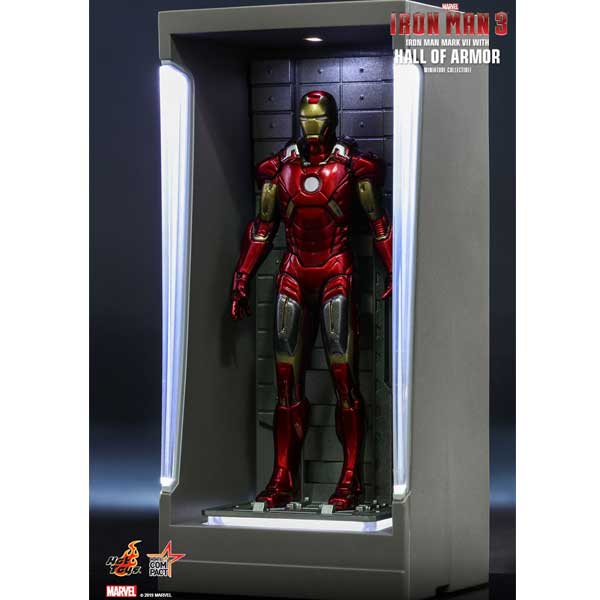 Figúrka Marvel Iron Man 3 Mark 7 with Hall of Armor