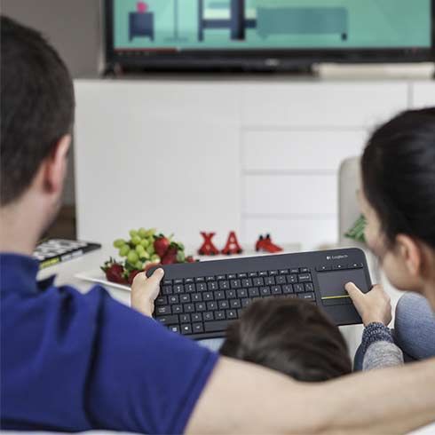 Logitech K400 Plus - Wireless Touch Keyboard - BLACK - SK/CZ