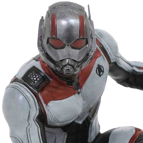 Figúrka Avengers: Endgame Ant Man Gallery Diorama