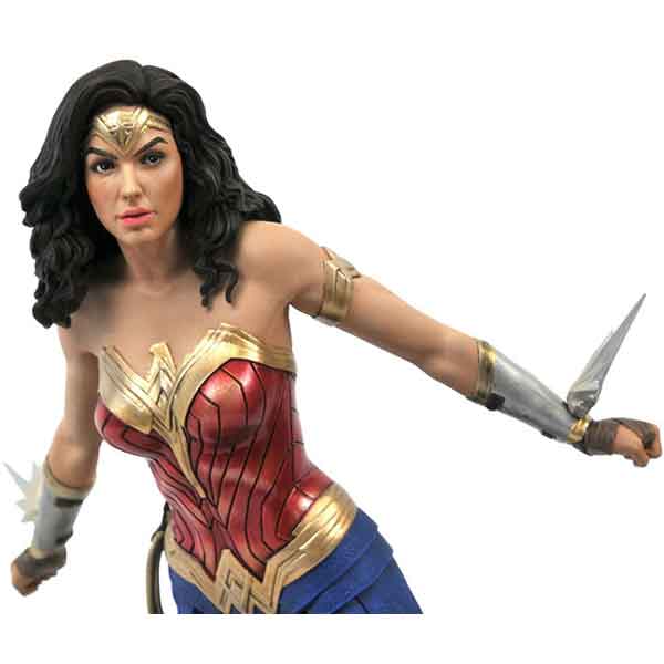 Figúrka DC Gallery: Wonder Woman 1984 PVC Statue