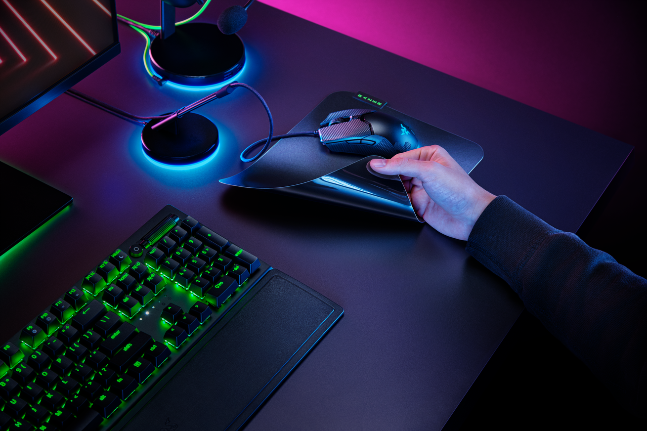 Razer Sphex V3 Ultra-tenká herná myš, matná, malá Razer Sphex V3 Ultra-tenká herná myš, matná, malá