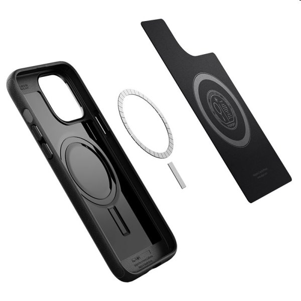 Zadný kryt Spigen Core Armor pre Apple iPhone 13 Pro, čierna