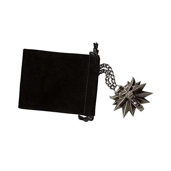 Medalion and Chain Metal (The Witcher 3)