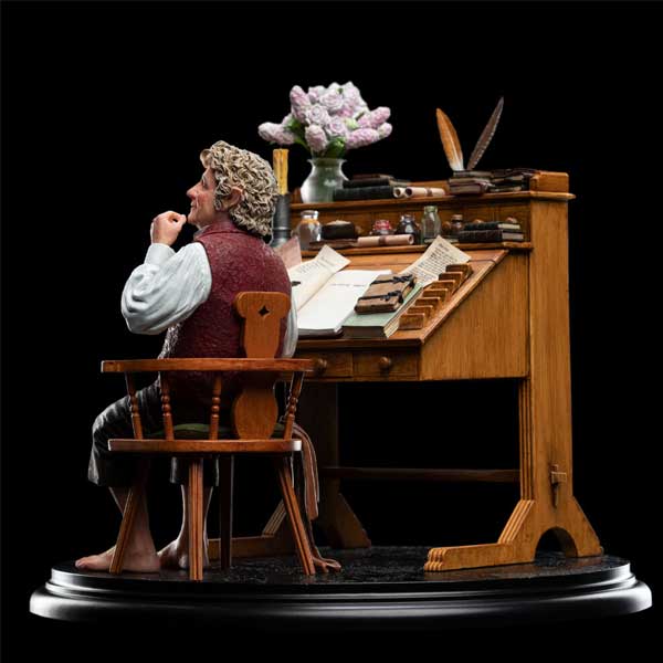 Socha Bilbo Baggins At His Desk (Lord of The Rings) Socha Bilbo Baggins At His Desk (Lord of The Rings)