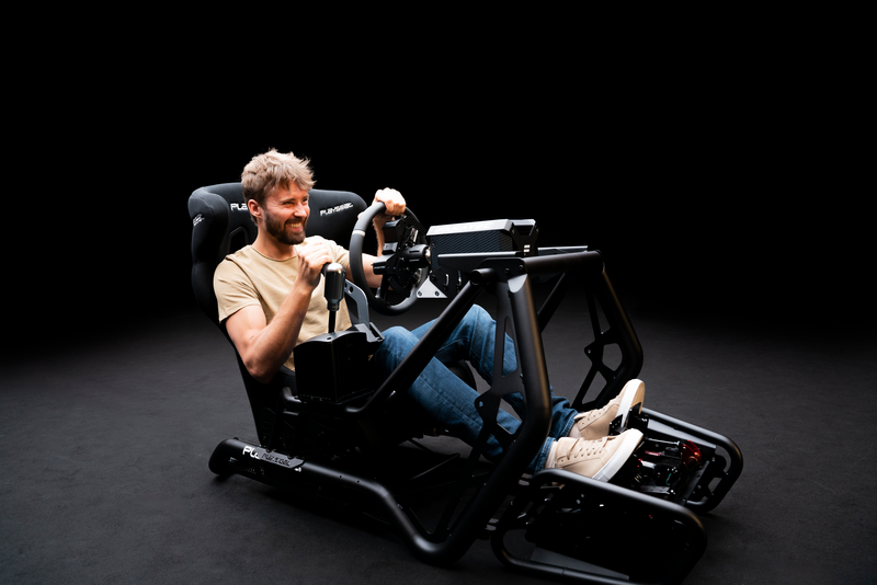 Závodné kreslo Playseat Sensation Pro, Black ActiFit Závodné kreslo Playseat Sensation Pro, Black ActiFit