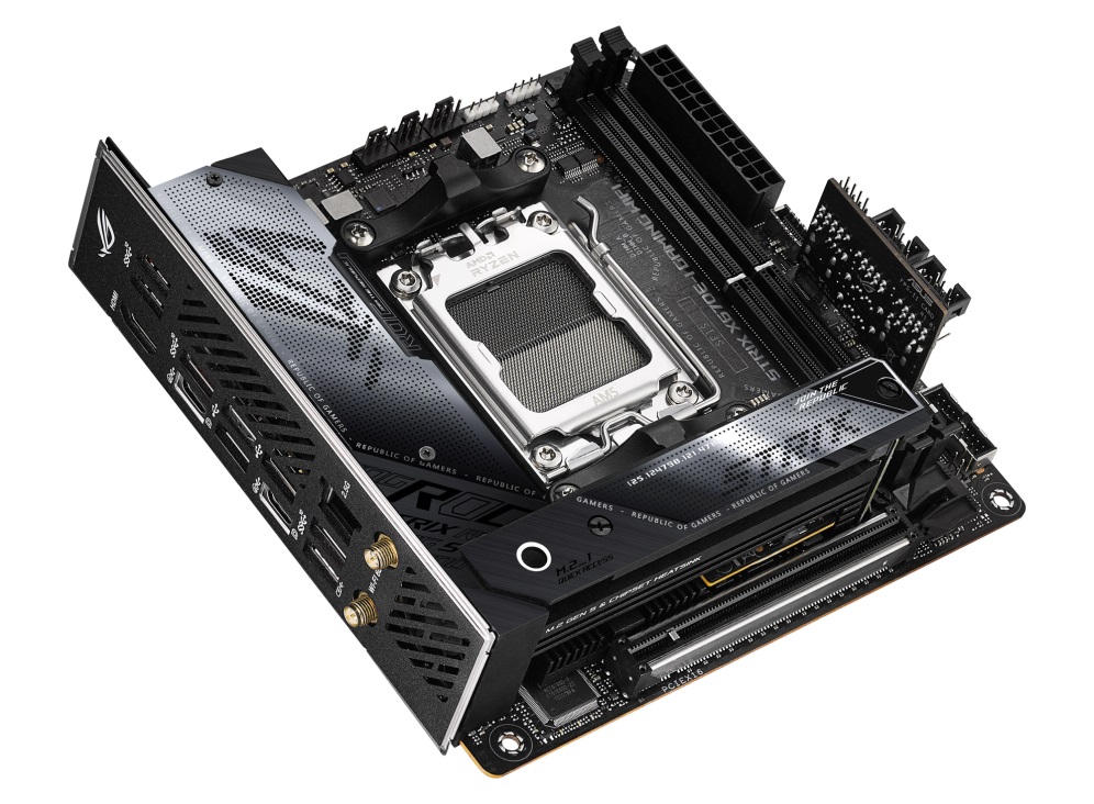 ASUS ROG STRIX X670E-I GAMING WIFI Základná doska