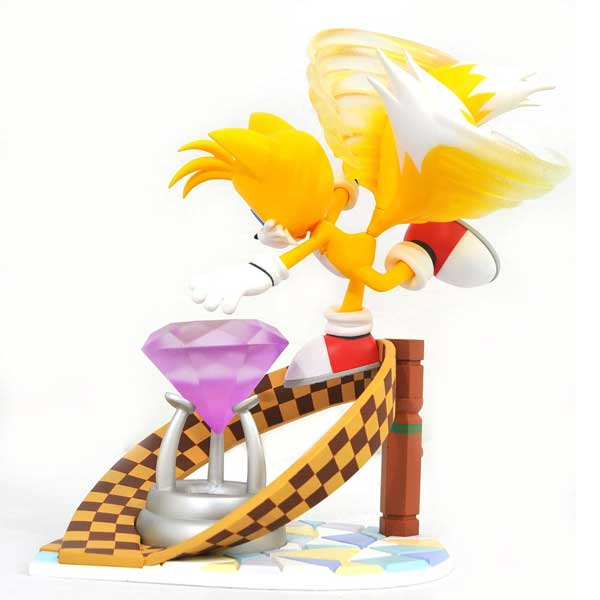 Diamond Sonic Tails PVC Statue