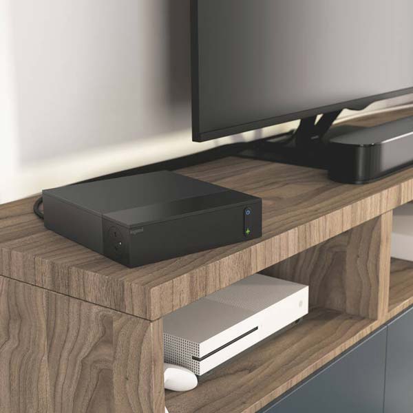 Legrand TV Multimediálna predlžovačka 4x2P+T Legrand TV Multimediálna predlžovačka 4x2P+T