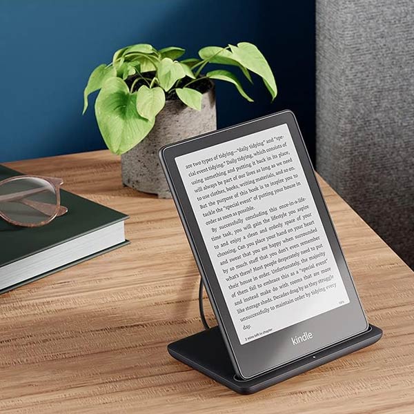 Čítačka kníh Amazon Kindle Paperwhite 5 2021, SIGNATURE edícia, 6,8" 32 GB, QI nabíjanie, bez reklám, čierna Čítačka kníh Amazon Kindle Paperwhite 5 2021, SIGNATURE edícia, 6,8" 32 GB, QI nabíjanie, bez reklám, čierna