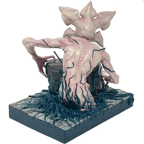 Darčekový box Stranger Things Netflix & Chill Gift Box