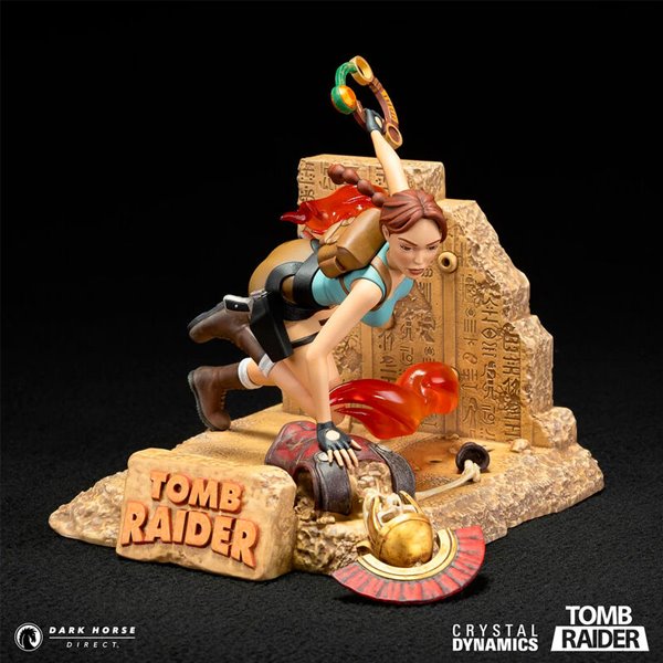 Figúka Tomb Raider Lara Croft 16 cm