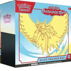 Kartová hra TCG: Scarlet & Violet Paradox Rift Elite Trainer Box Roaring Moon (Pokémon) foto